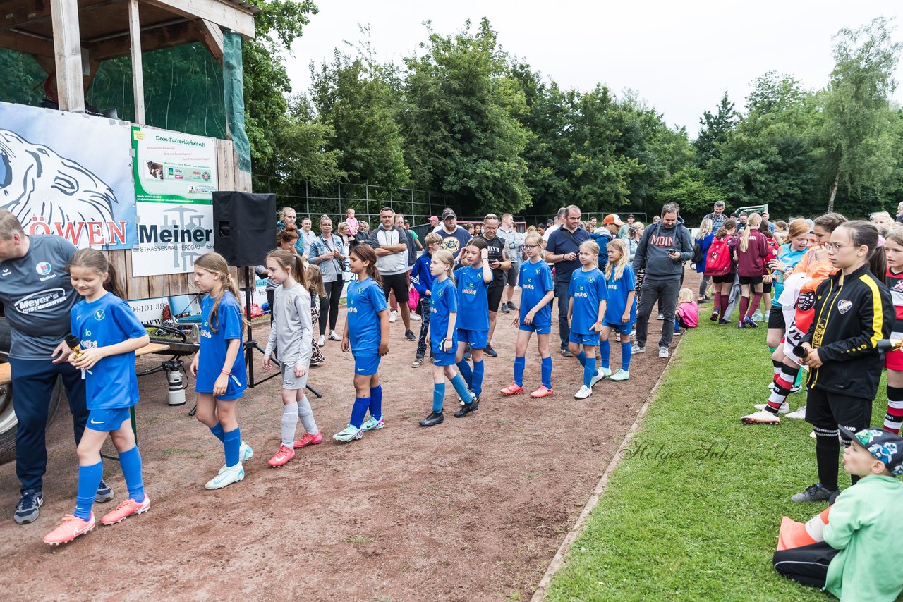 Bild 302 - Loewinnen Cup
